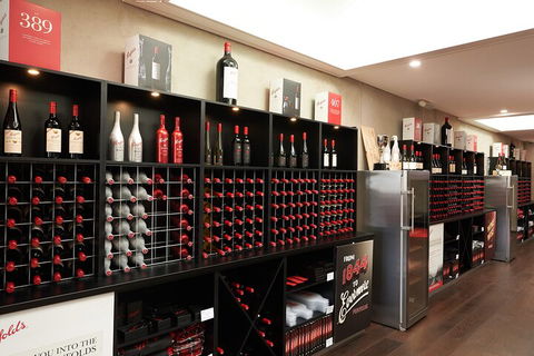 Penfolds Barossa Valley: Make Your Own Wine - Broome Tourism 2